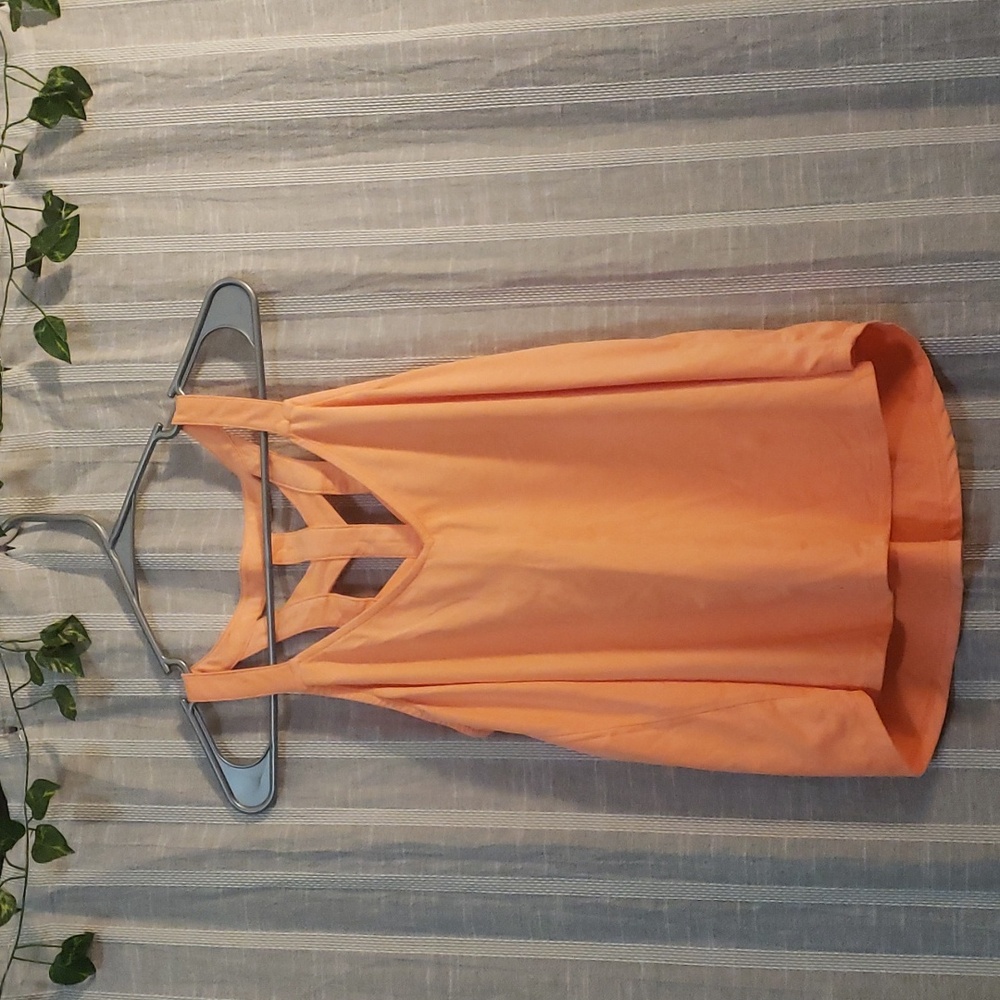 Rue21 Womens Orange Tank Criss Cross/Pattern back